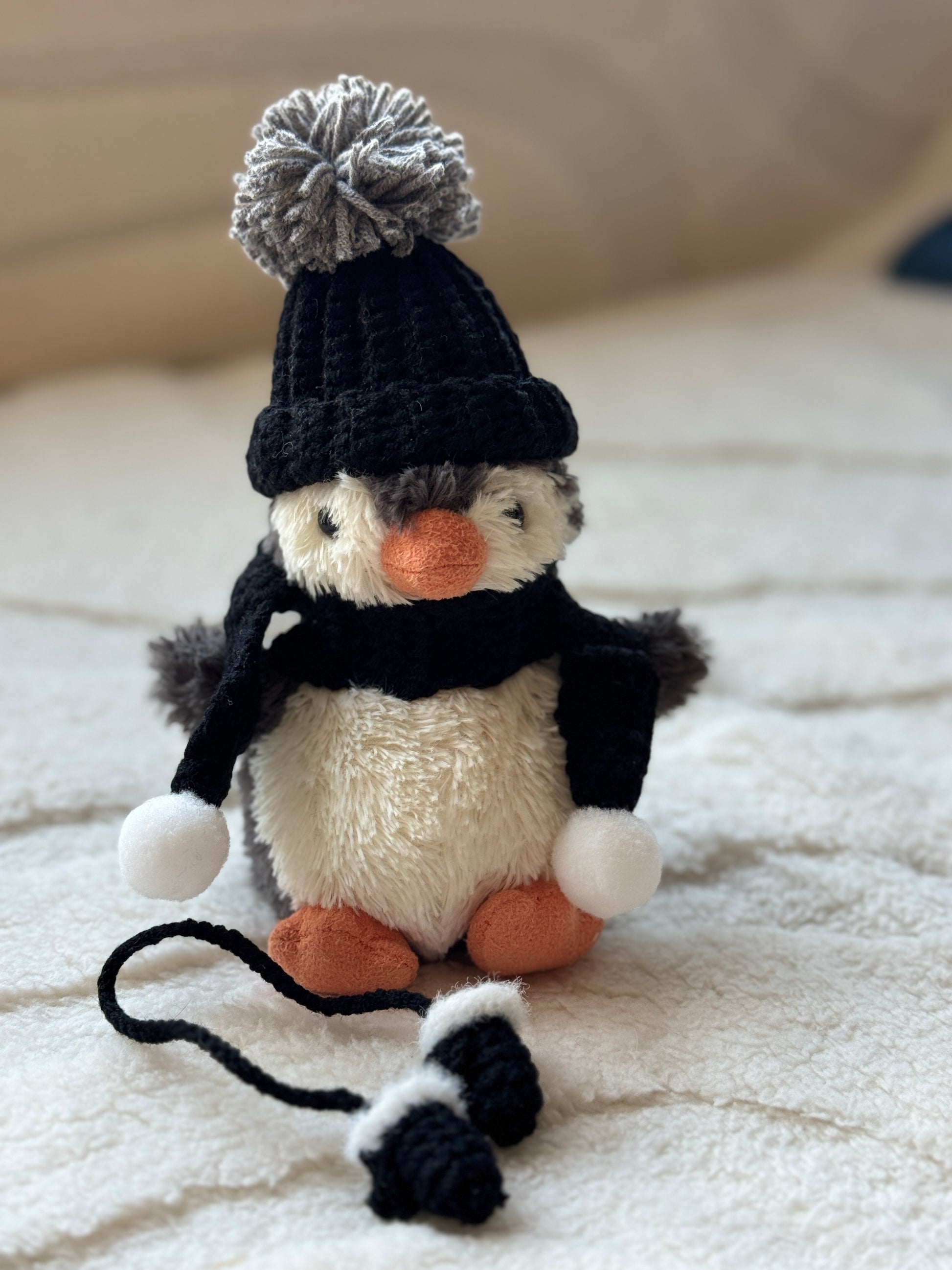 Black and Gray Crochet Bonnet and Gloves for Jellycat Penguin