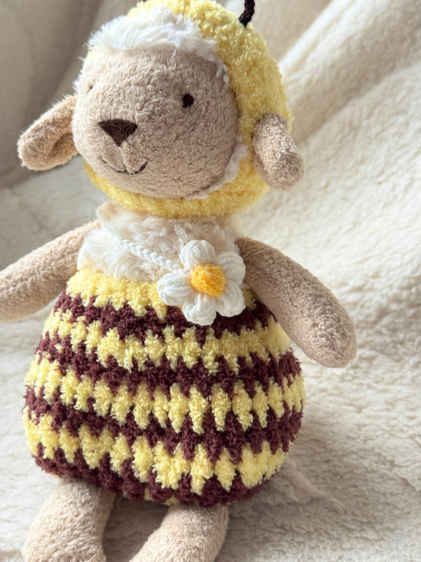 Crochet Bumble Bee Outfit for Jellycat Lollie Lamb