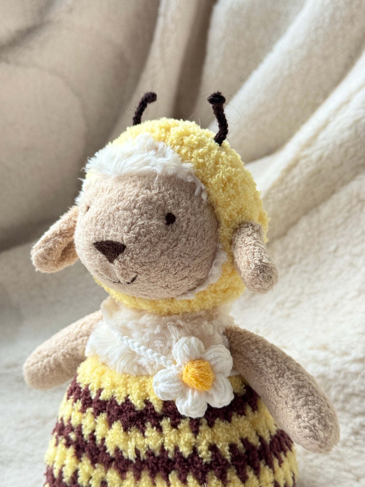 Crochet Bumble Bee Outfit for Jellycat Lollie Lamb