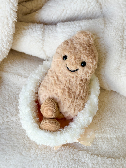 Crochet Plush Nest – Soft Beige Cozy Bed for Jellycat and Plush Toys