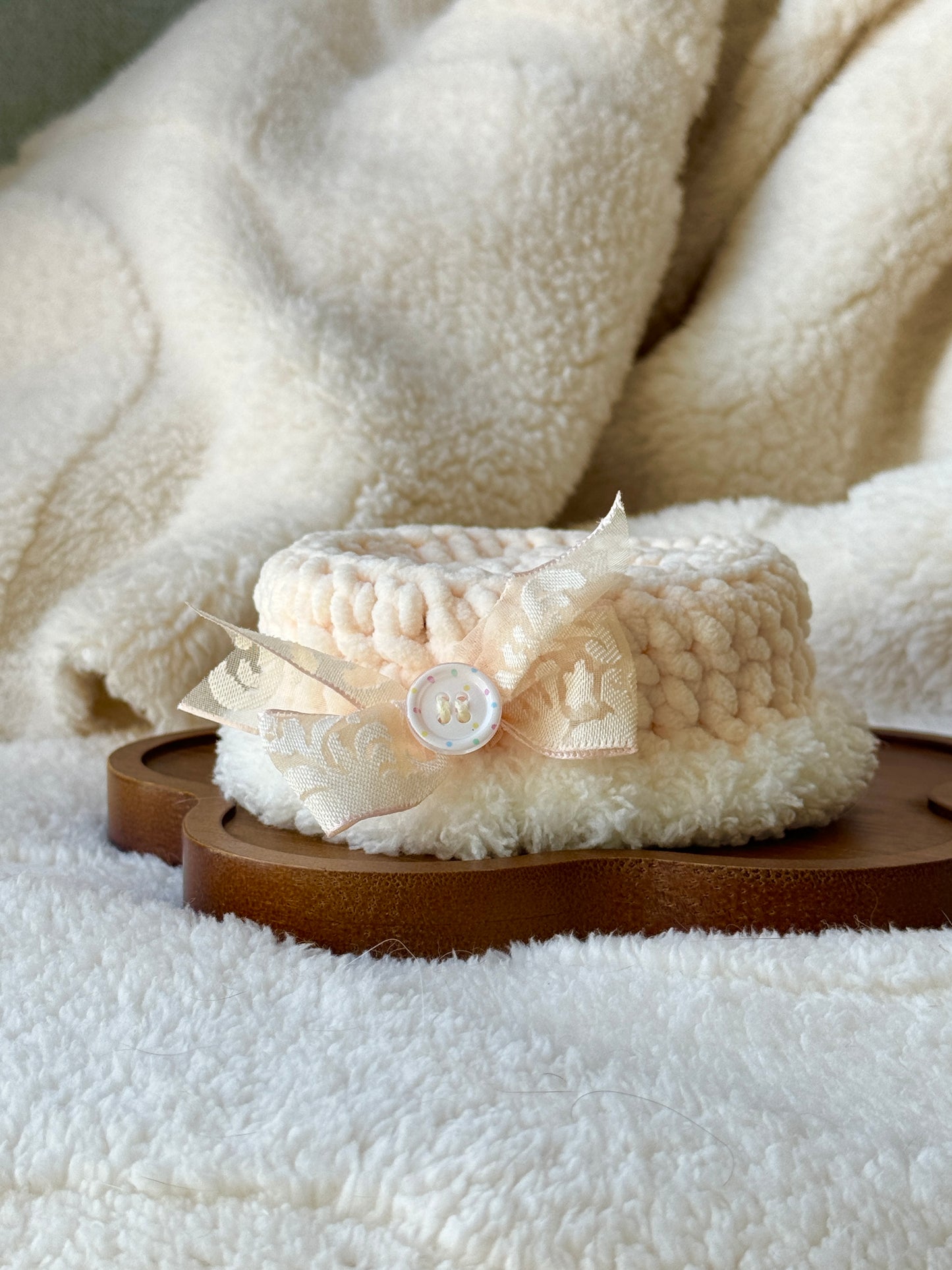 Crochet Plush Nest – Soft Beige Cozy Bed for Jellycat and Plush Toys