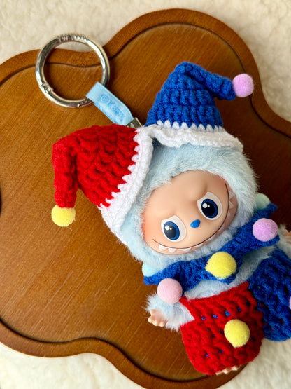 Halloween Jester Outfit for Labubu 4.0 – Handmade Crochet Costume (Keychain Size)