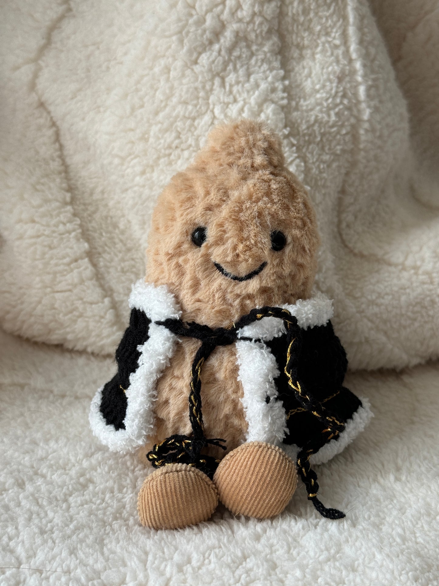Jellycat Peanut Crochet Cape | Handmade Black & White Cloak with Gold Braid (Fits 15–20 cm)