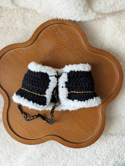 Jellycat Peanut Crochet Cape | Handmade Black & White Cloak with Gold Braid (Fits 15–20 cm)