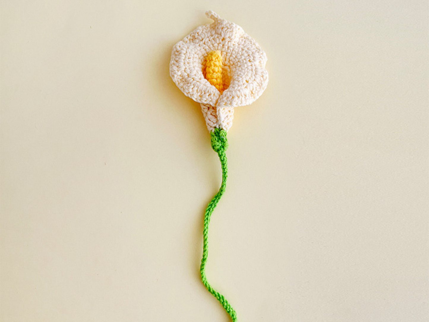 Crochet Common Callalily Bookmark