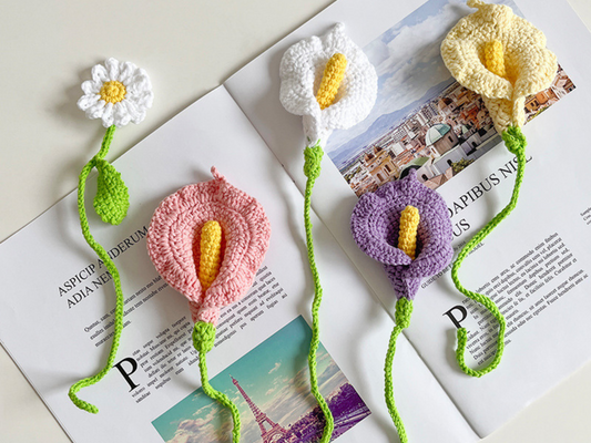 Crochet Common Callalily Bookmark