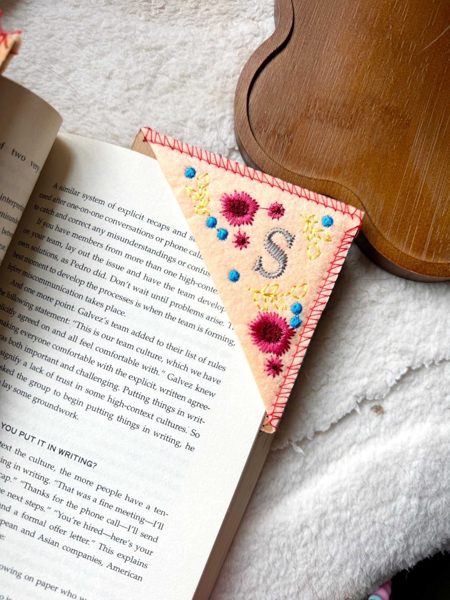 Embroidered Felt Corner Bookmark – Personalized Initial and Floral Design - Birth Flower Gift