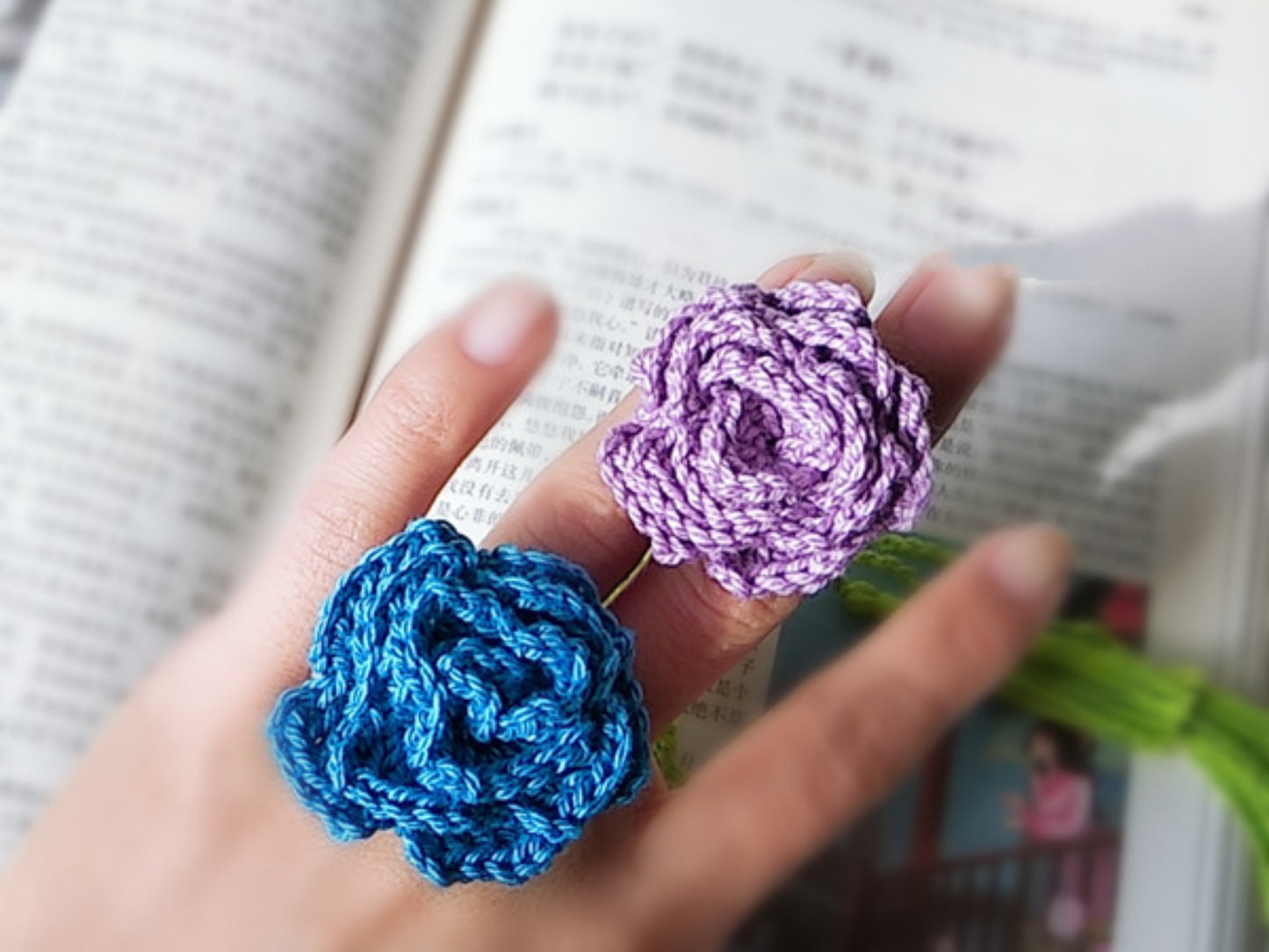 Handmade Crochet Rose Flower Bookmark - Elegant Bookish Accessory